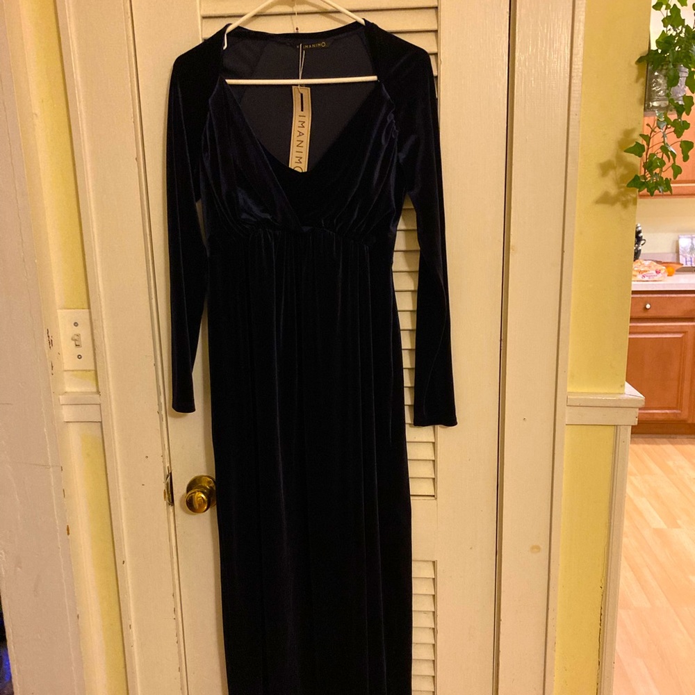 Dark blue velvet maternity style dress worn only once excellent condition